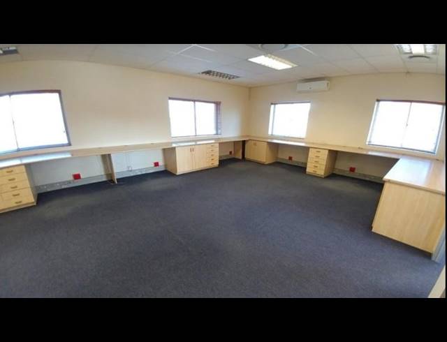 1,876M² OFFICE TO LET IN TYGER VALLEY